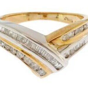 10Kt Two-Tone Gold 1/2-Carat Diamond Ribbon Ring